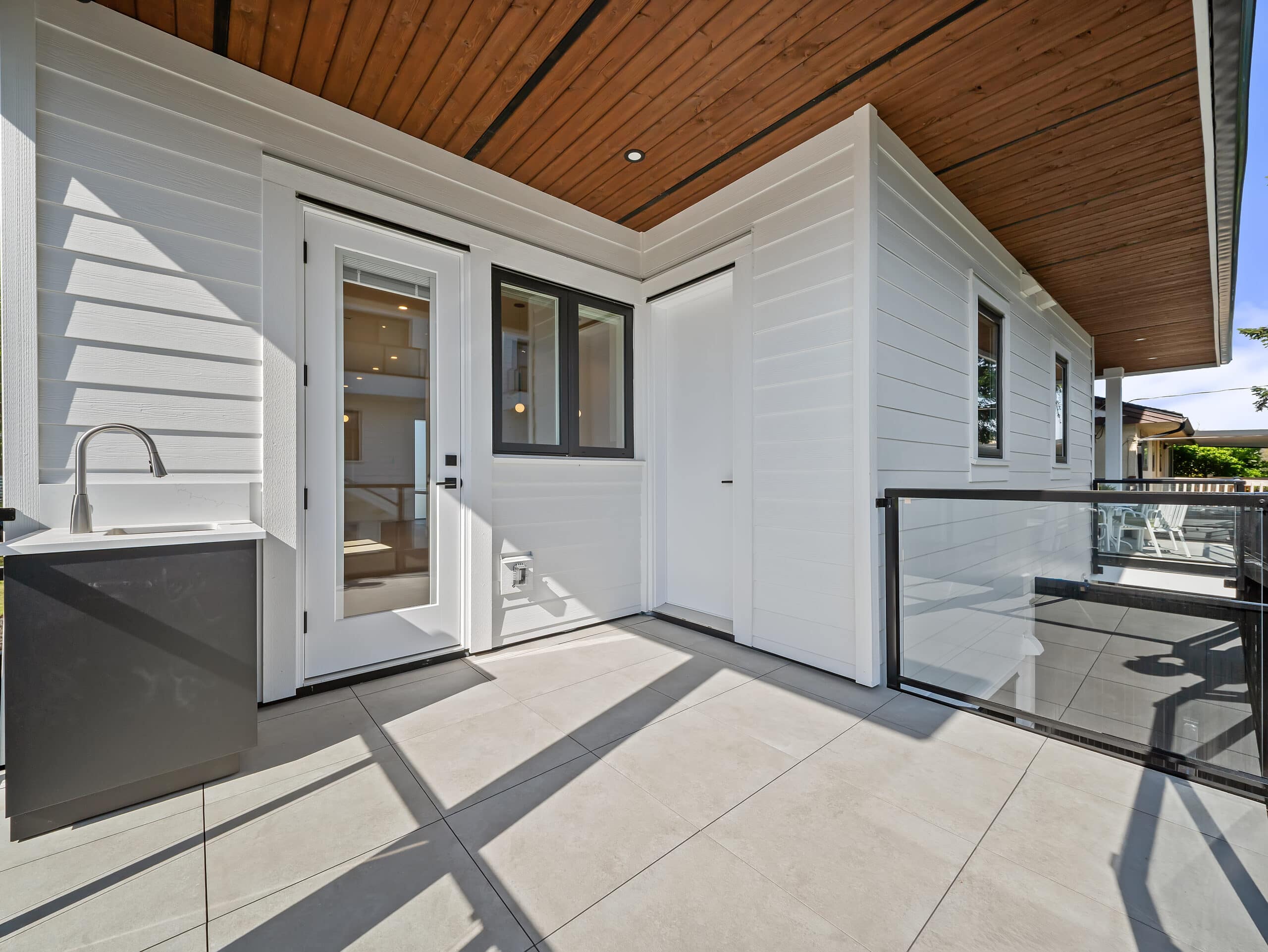 Peter Street, interior 9