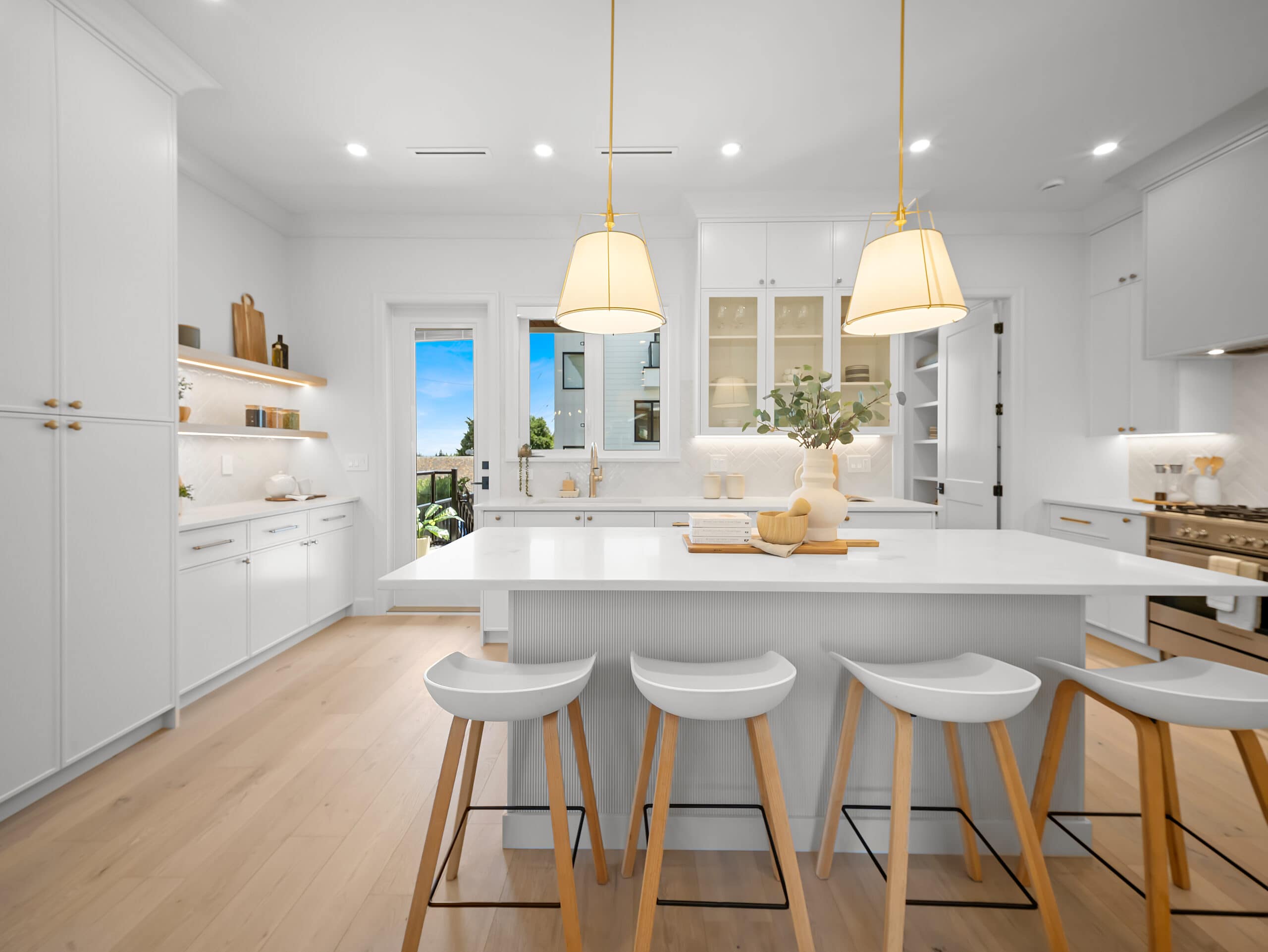 Peter Street, interior 18