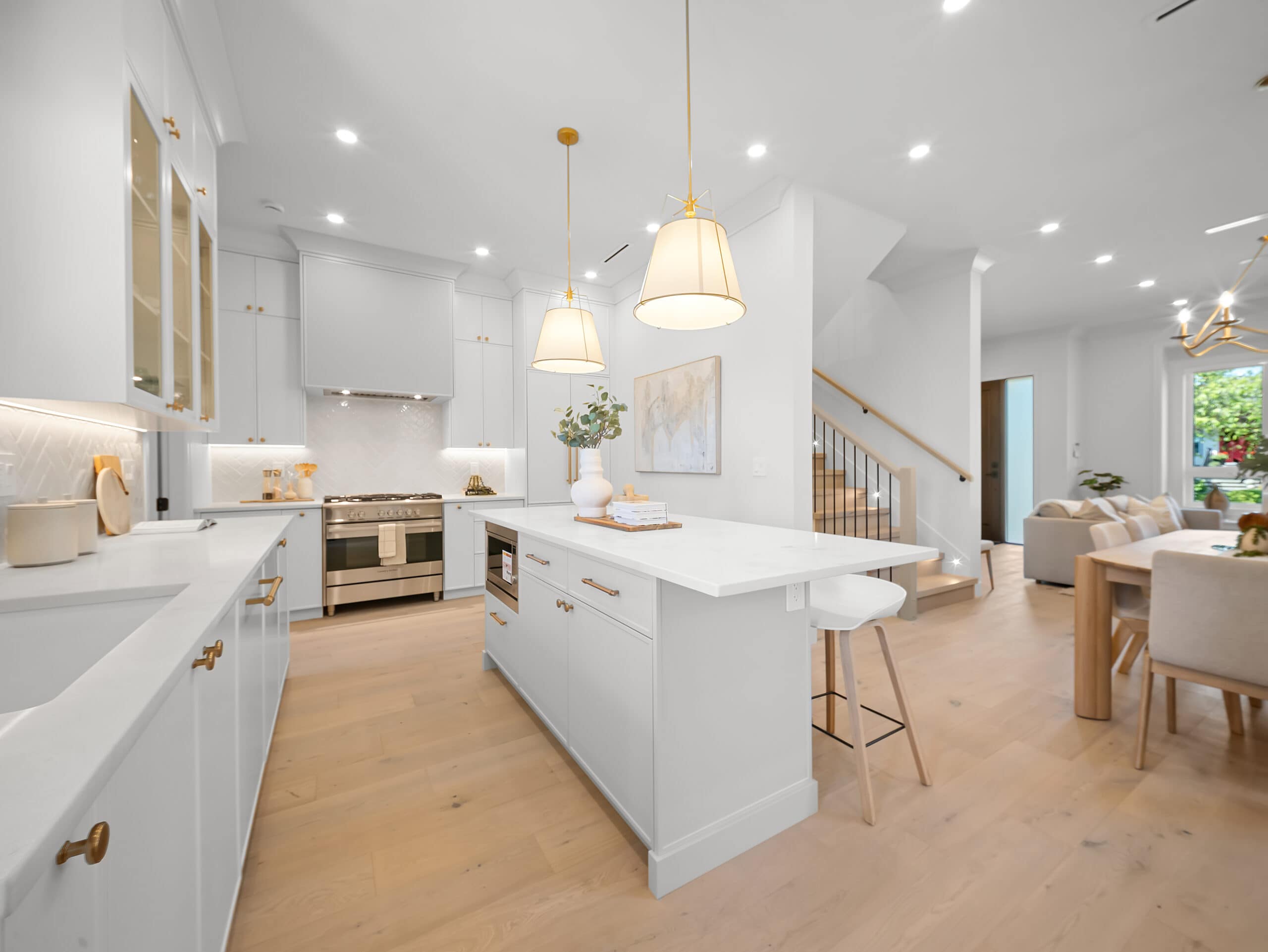 Peter Street, interior 19