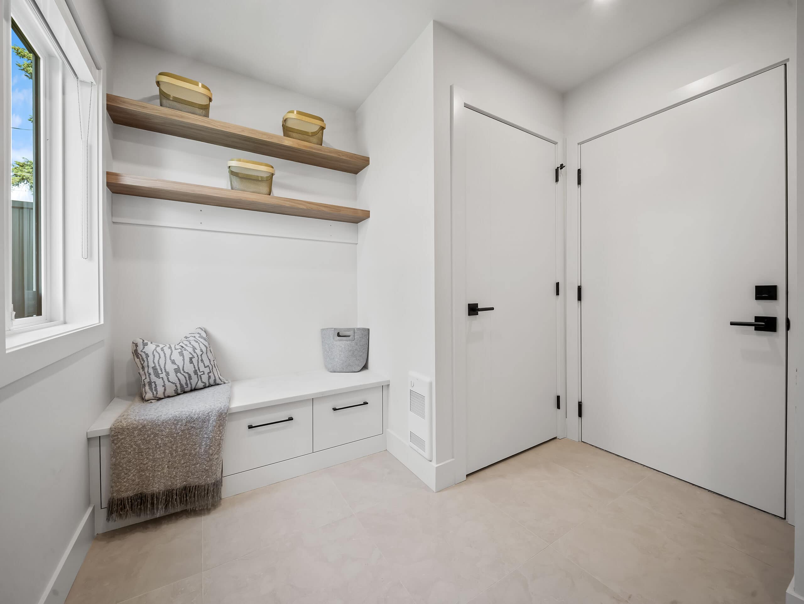 Peter Street, interior 22