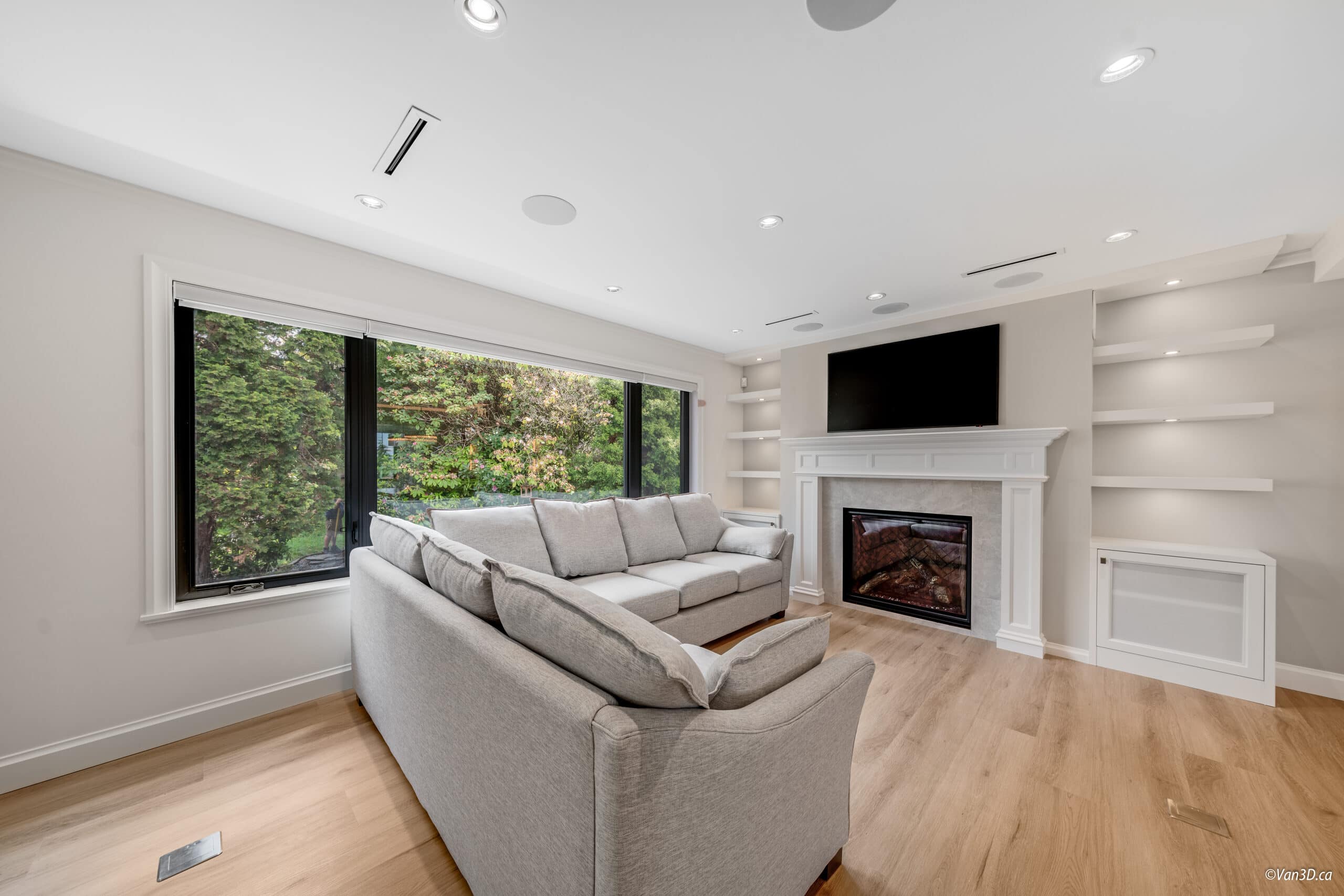 Dauphin Place, view 3