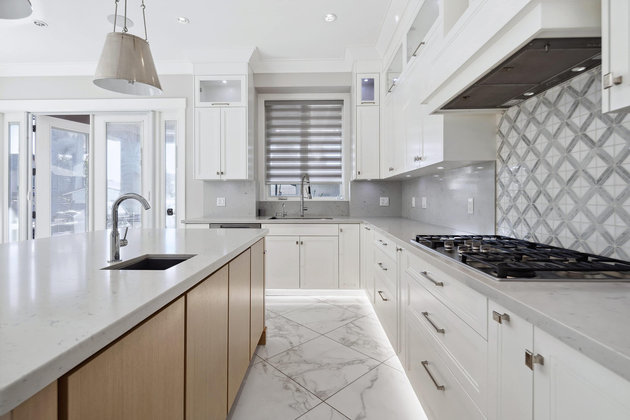 Sperling Avenue, view 10