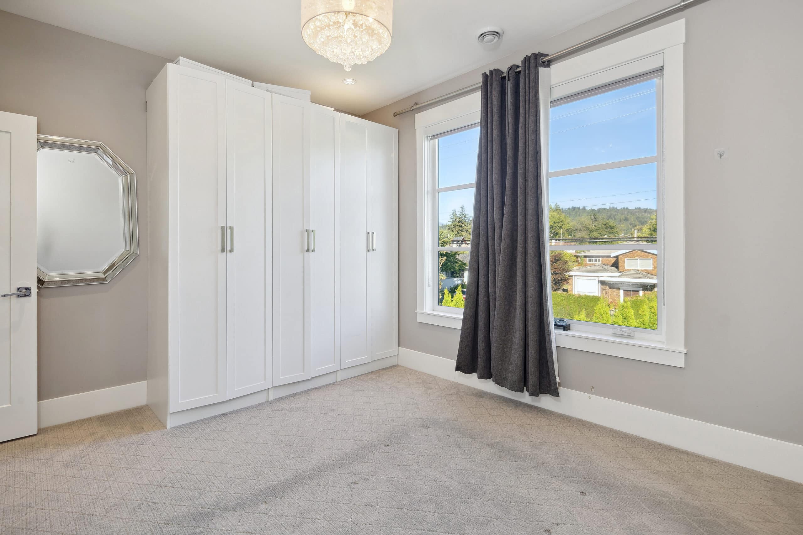 Sperling Avenue, view 18