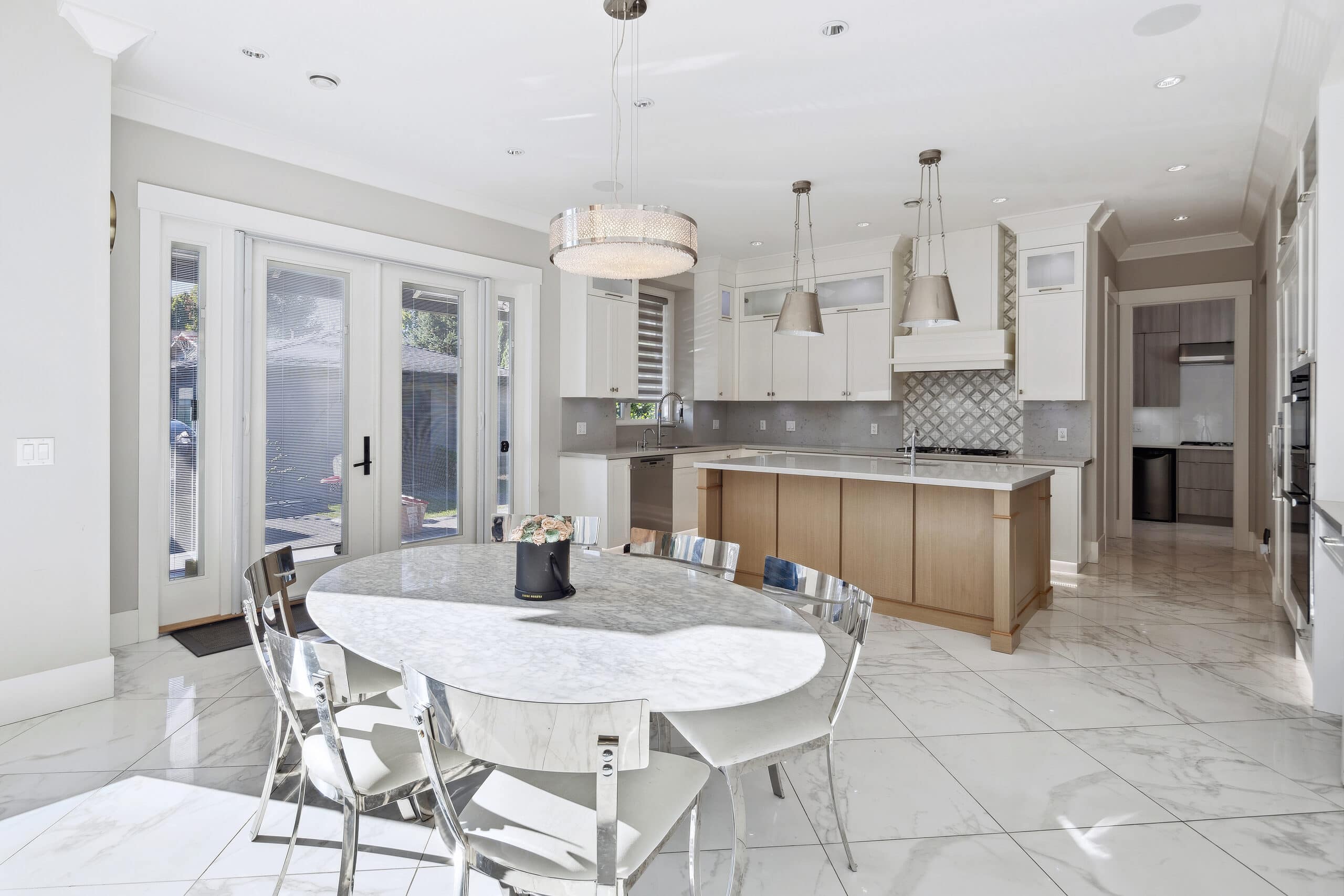 Sperling Avenue, view 7